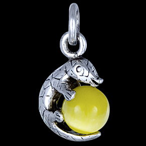 Silver pendant, cat's eye, crocodile
